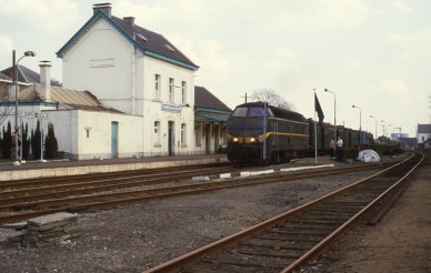 Courcelles-Centre - TH 84-4268 (1).jpg
